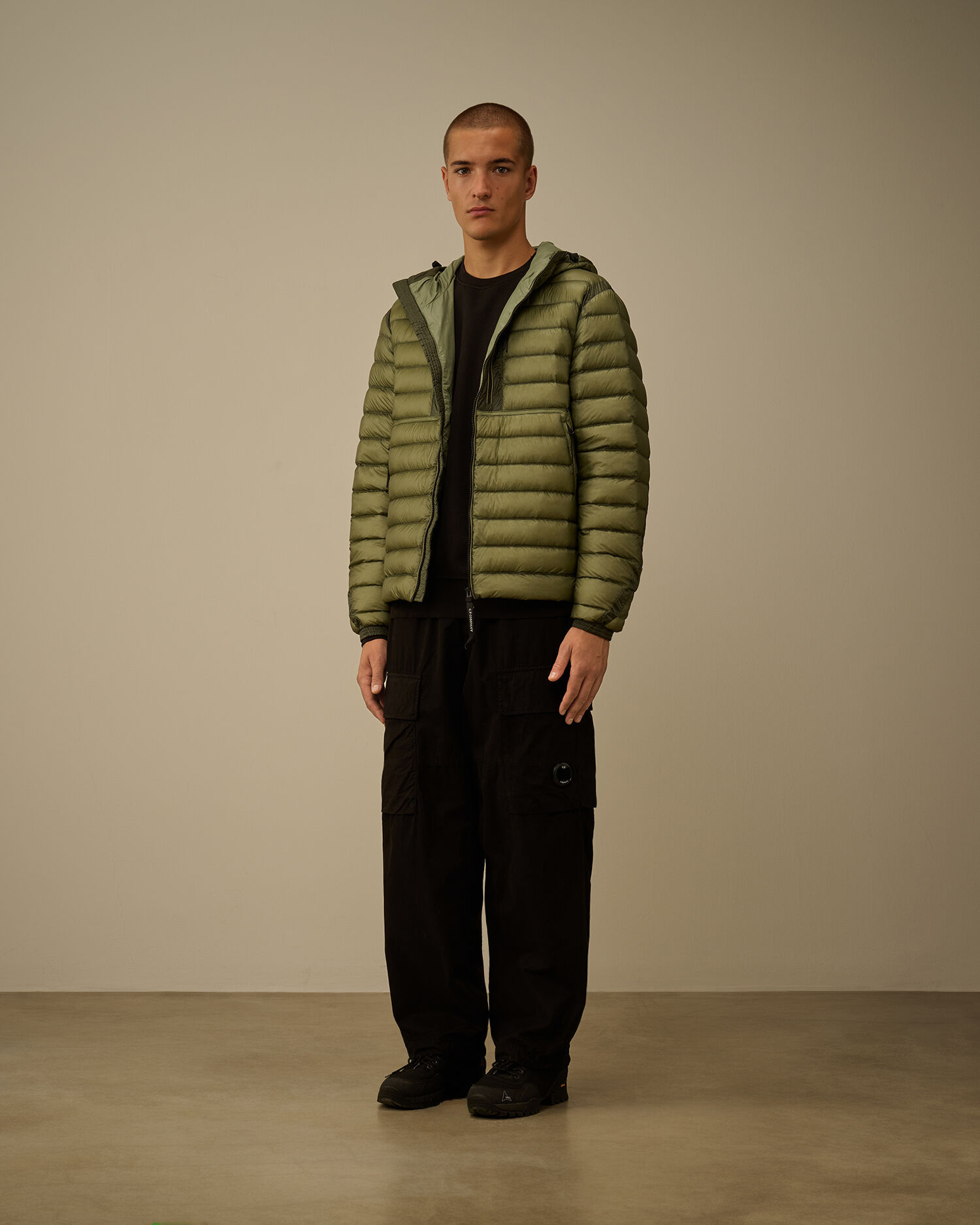 D.D. Shell Goggle Down Jacket カラー: SEAGRASS - GREEN