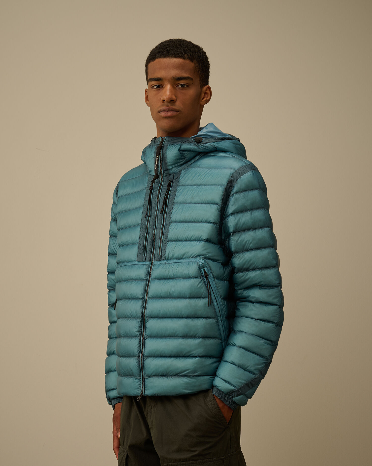 D.D. Shell Goggle Down Jacket カラー: AEGEAN BLUE