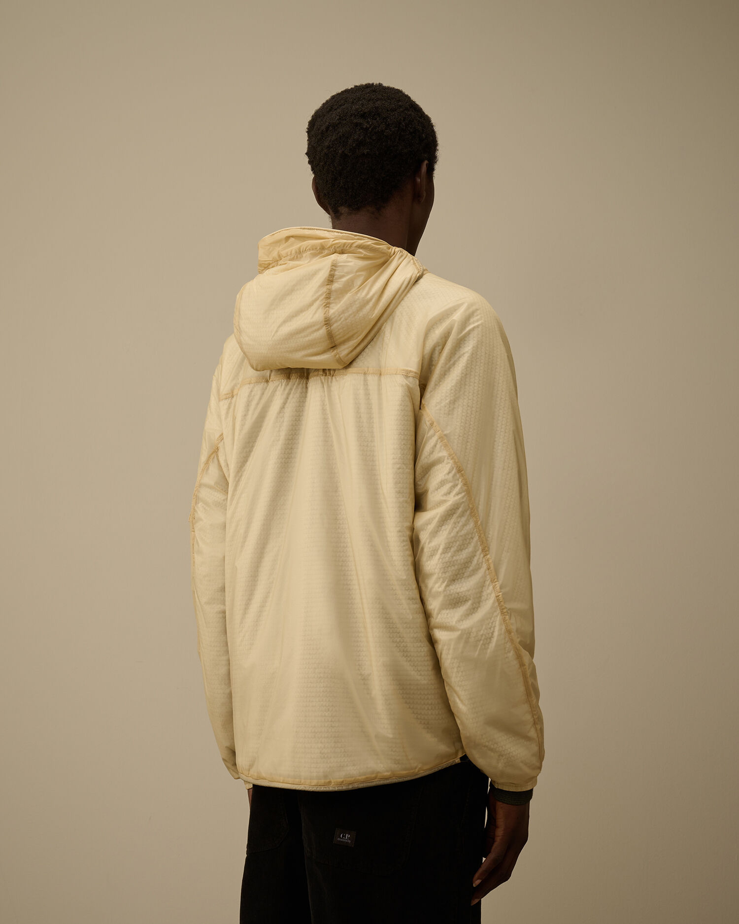 Nada Shell Hooded Padded Jacket カラー: PISTACHIO SHELL - BEIGE