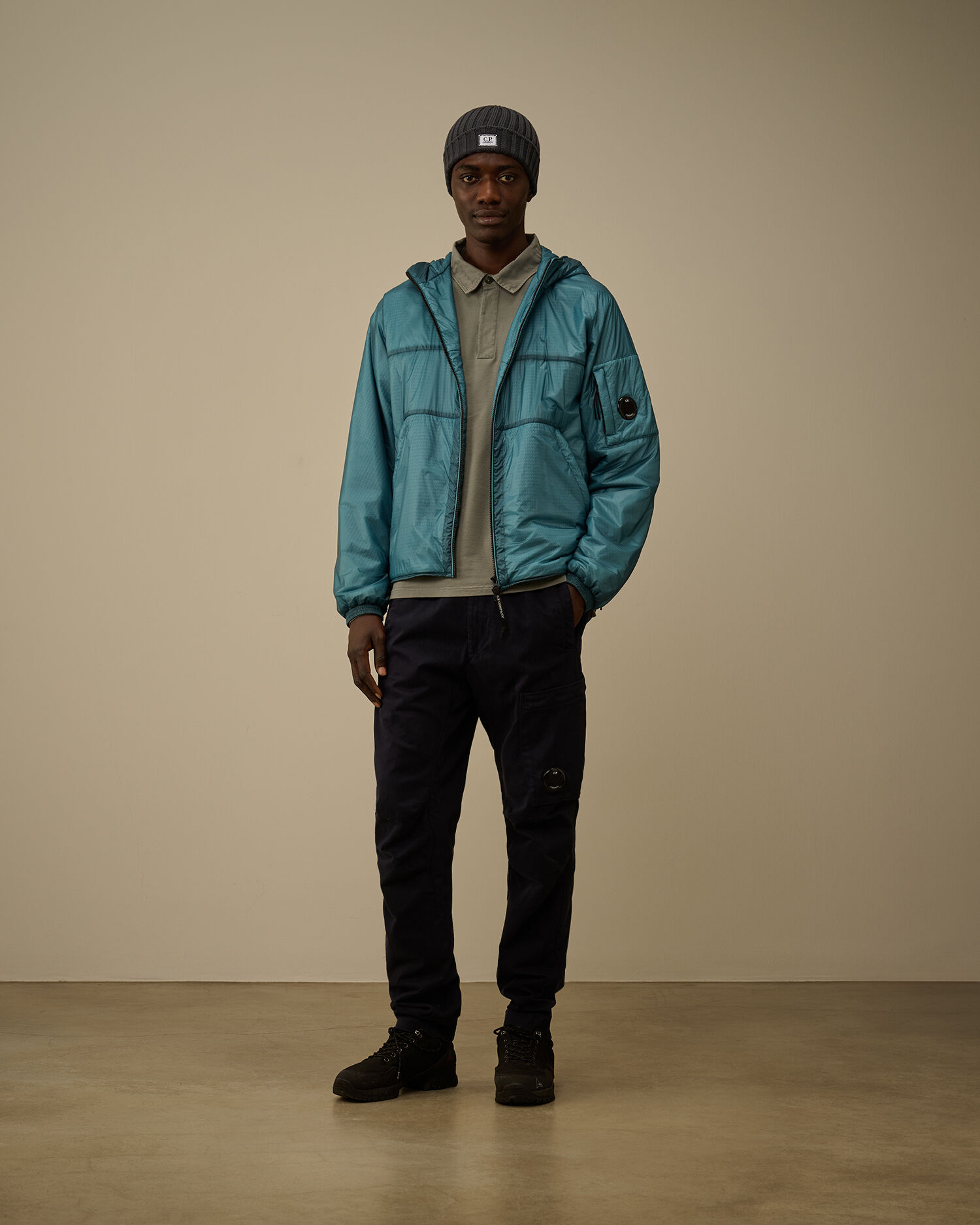 Nada Shell Hooded Padded Jacket カラー: AEGEAN BLUE