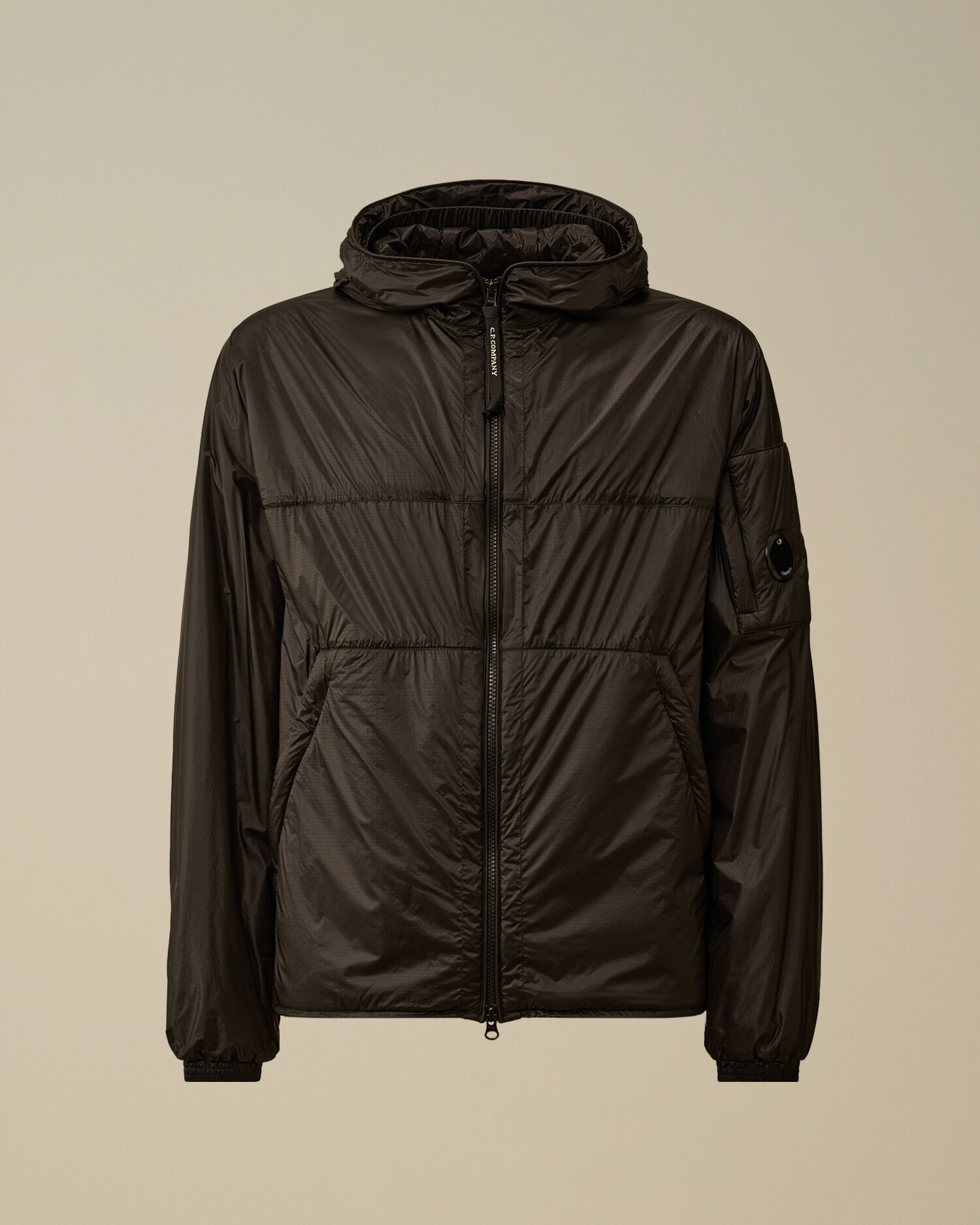 Nada Shell Hooded Padded Jacket カラー: BLACK