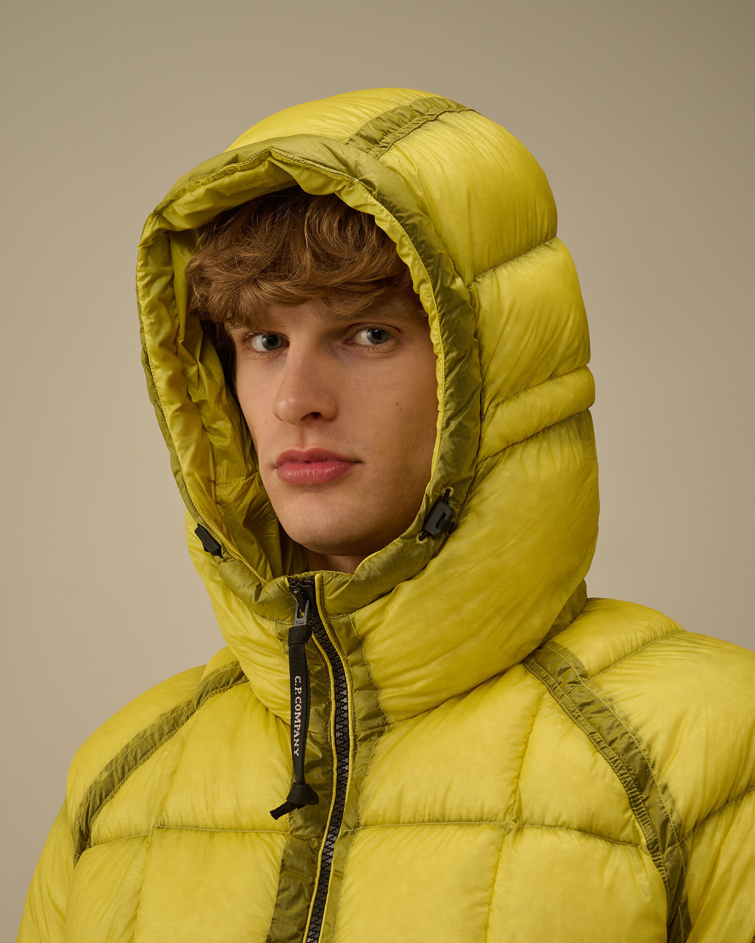 D.D. Shell Hooded Down Jacket カラー: GREEN SHEEN