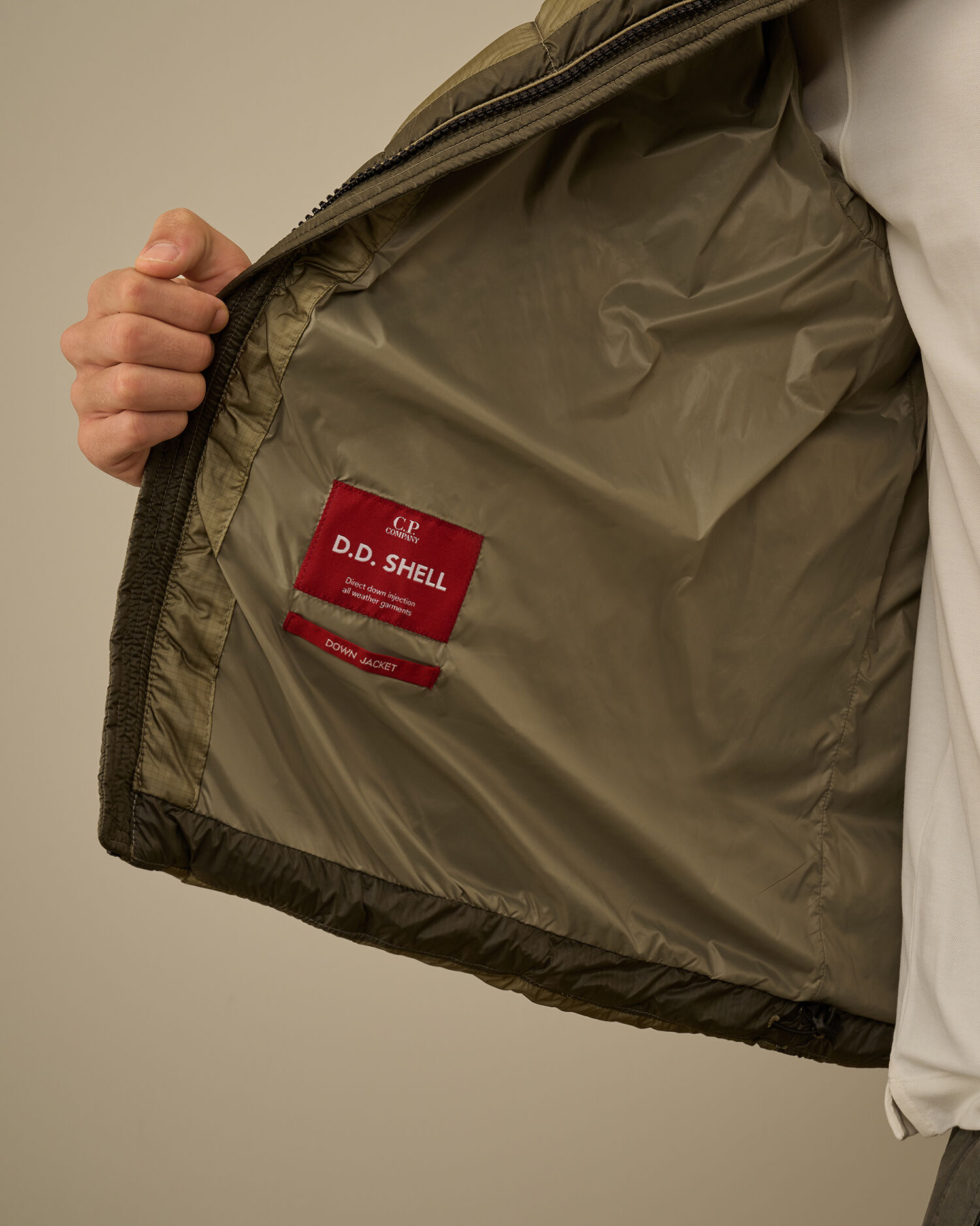 D.D. Shell Hooded Down Jacket カラー: FALLEN ROCK - GREY