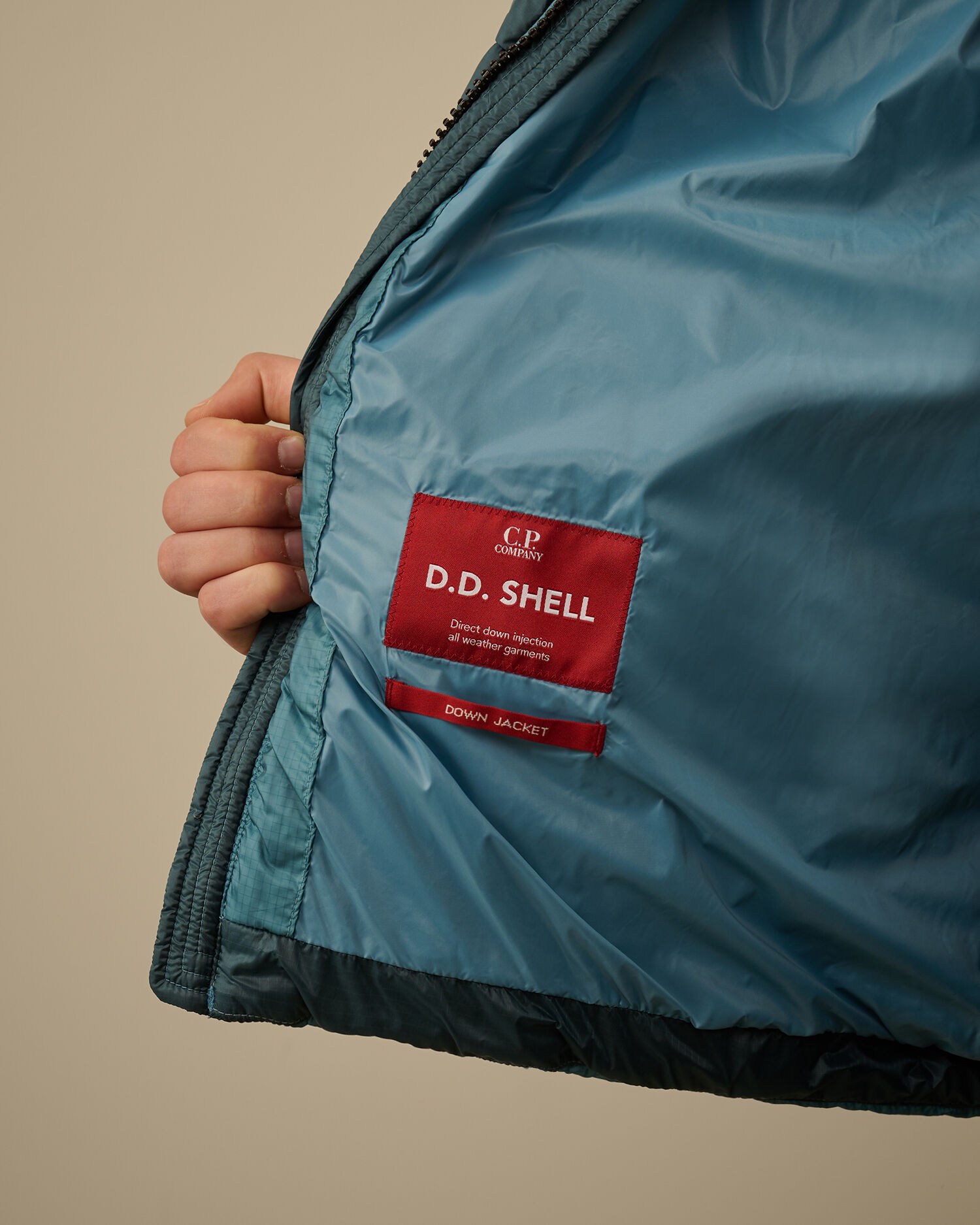 D.D. Shell Hooded Down Jacket カラー: AEGEAN BLUE