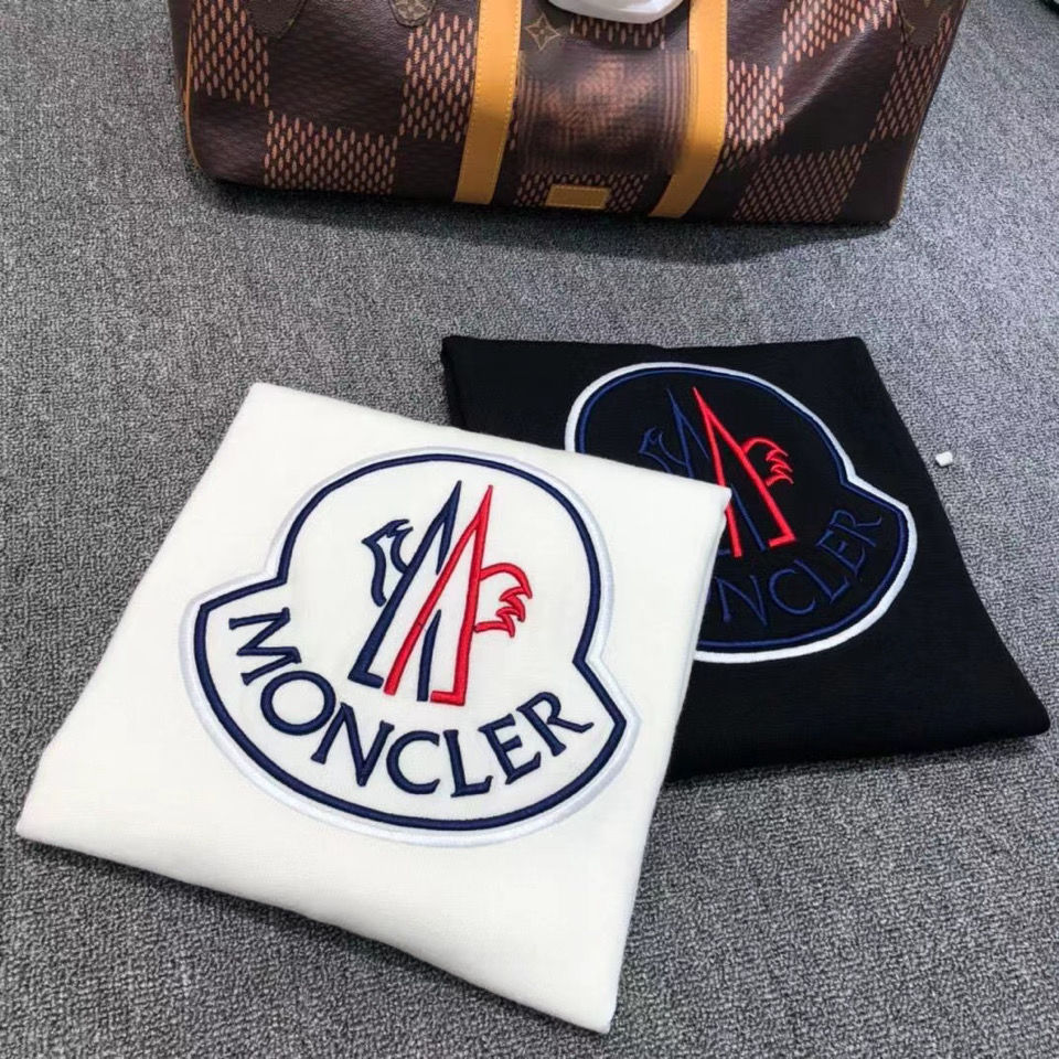 【MONCLER】モンクレール スウェットシャツ 男女兼用、ご好評に付き再入荷！