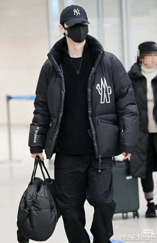 MONCLER Verdons Down Jacket