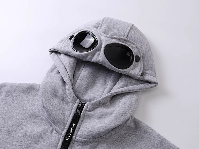 Diagonal Raised Fleece Goggle Sweatshirt カラー: Light gray