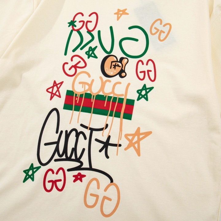 【Gucci 】（グッチ）半袖 男女兼用、ご好評に付き再入荷！