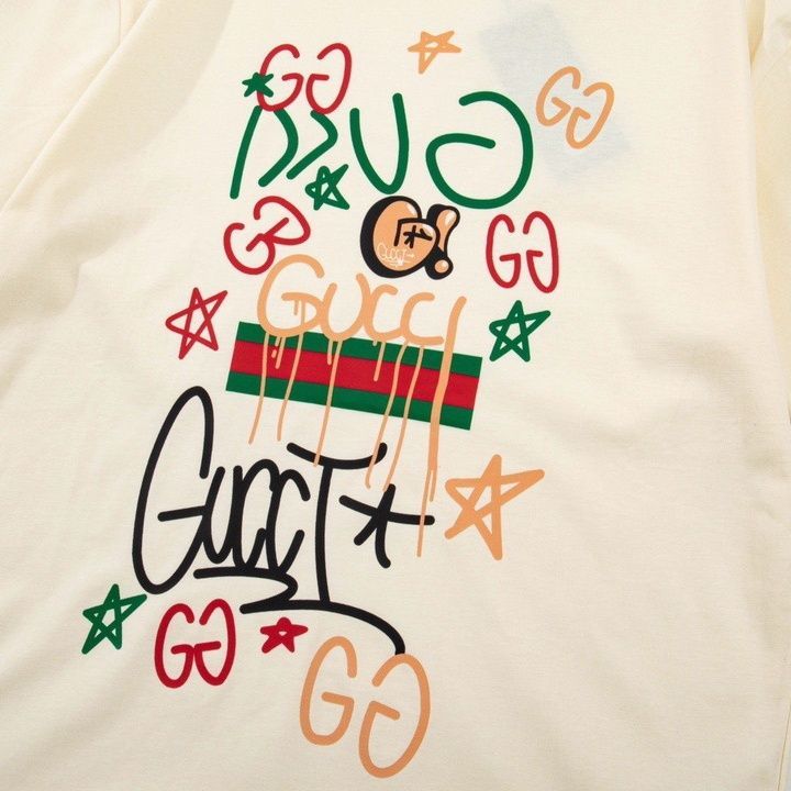 【Gucci 】（グッチ）半袖 男女兼用、ご好評に付き再入荷！