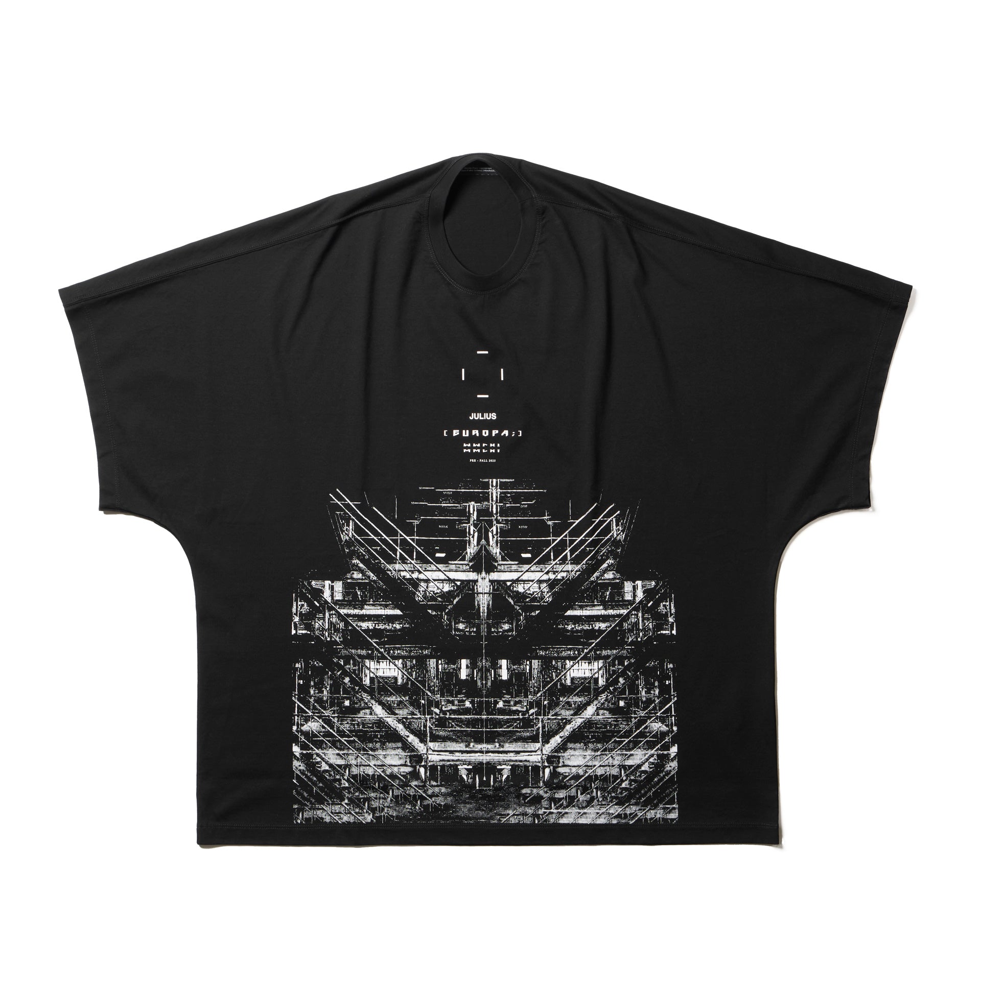 907CPM2 Black / Europa Graphic Oversized T-Shirt