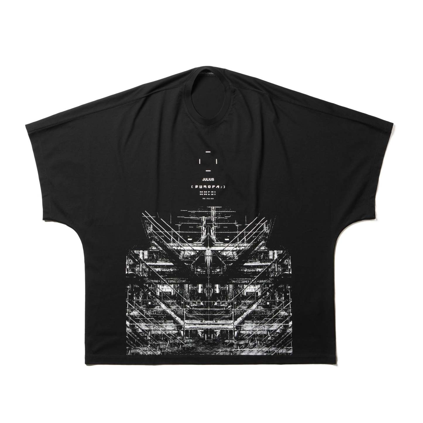 907CPM2 Black / Europa Graphic Oversized T-Shirt