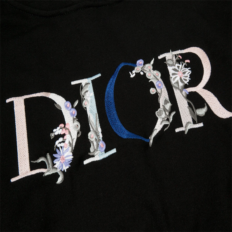 【DIOR】男女兼用 ご好評に付き再入荷！