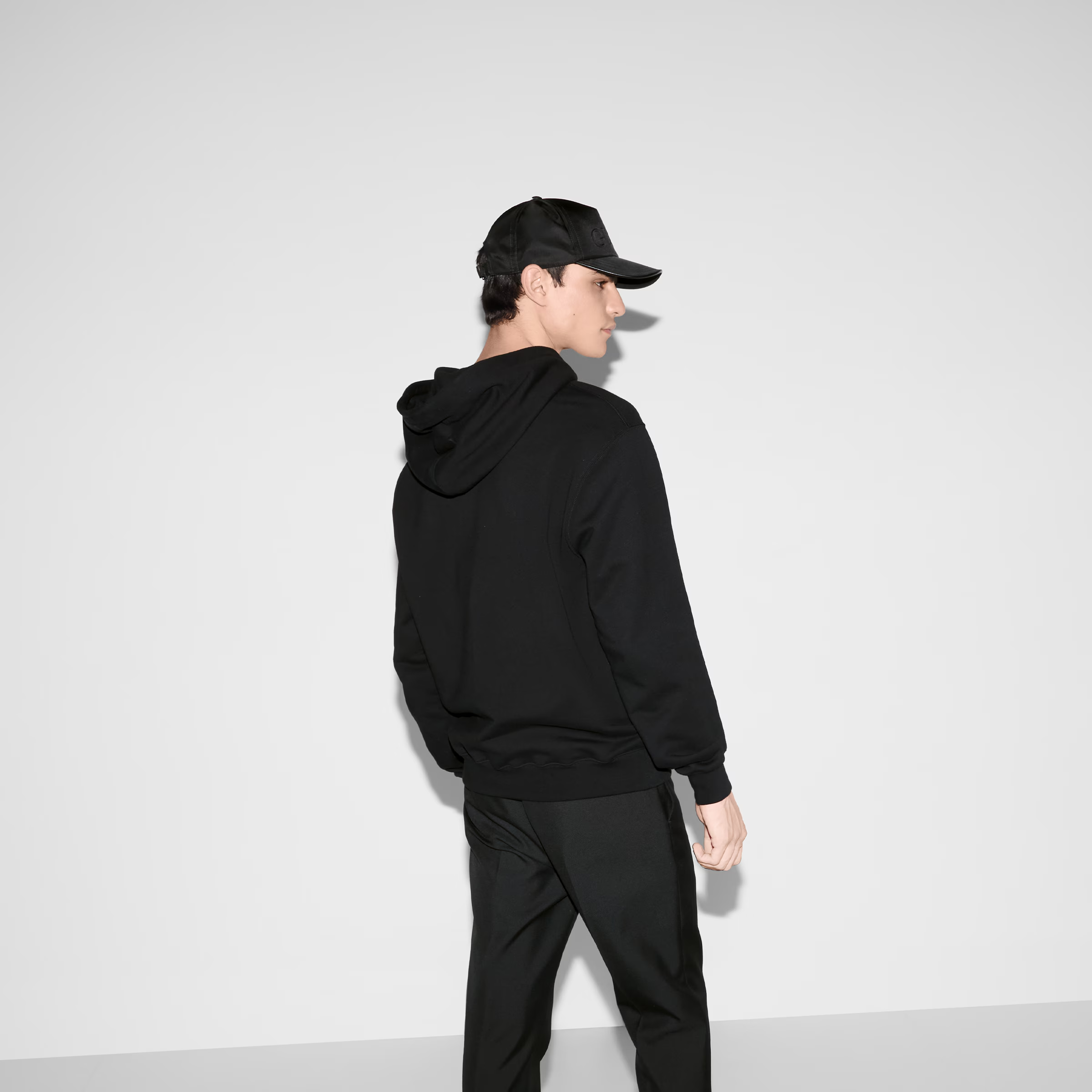 エンブロイダリー コットンジャージー フーデッド スウェットシャツ