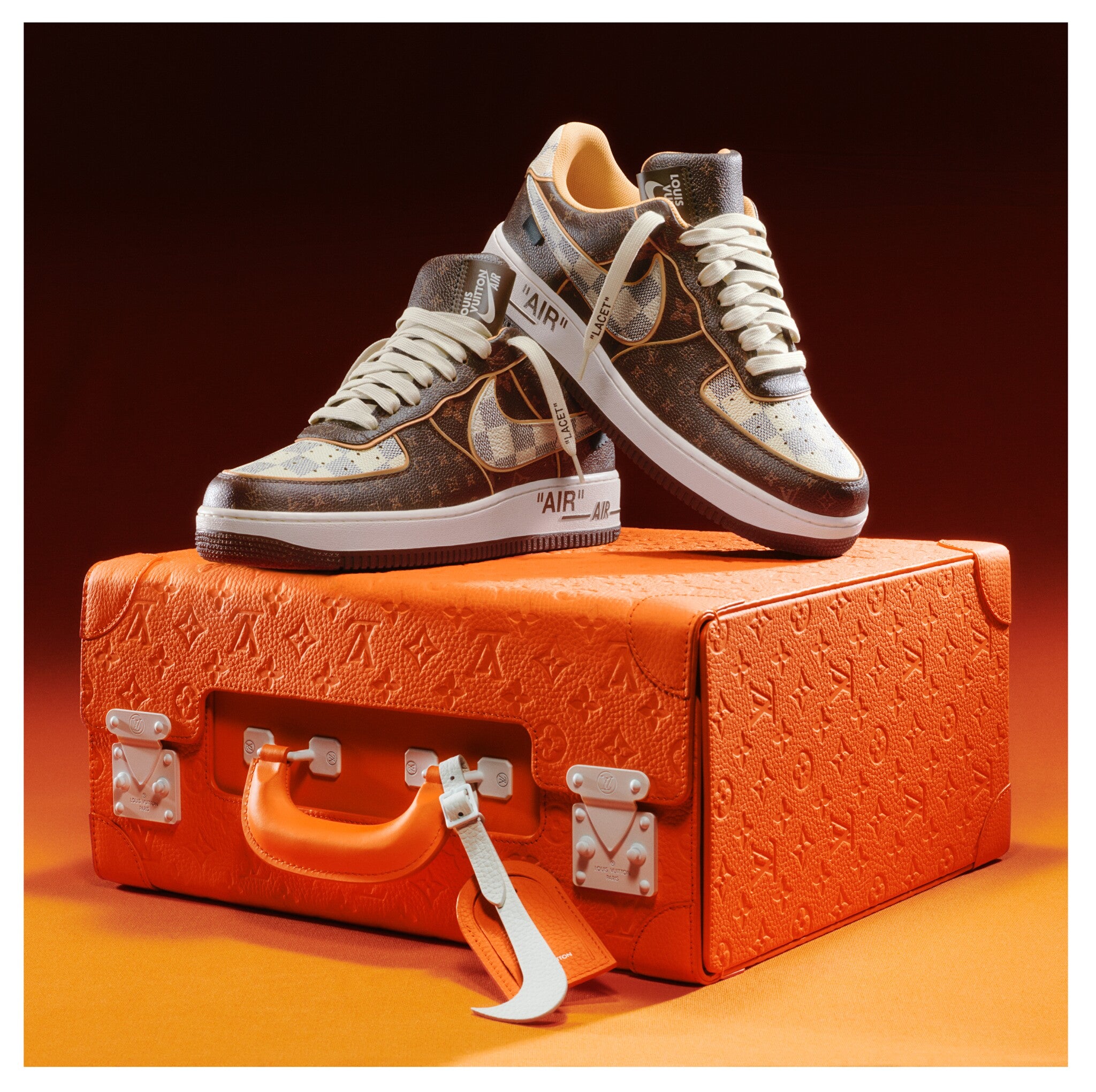 【Louis Vuitton X Nike】“AIR FORCE 1” & PILOT CASE 新作続々！最低価額& 限定出荷！
