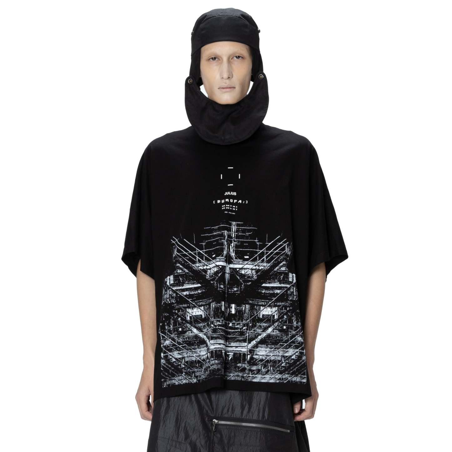 907CPM2 Black / Europa Graphic Oversized T-Shirt