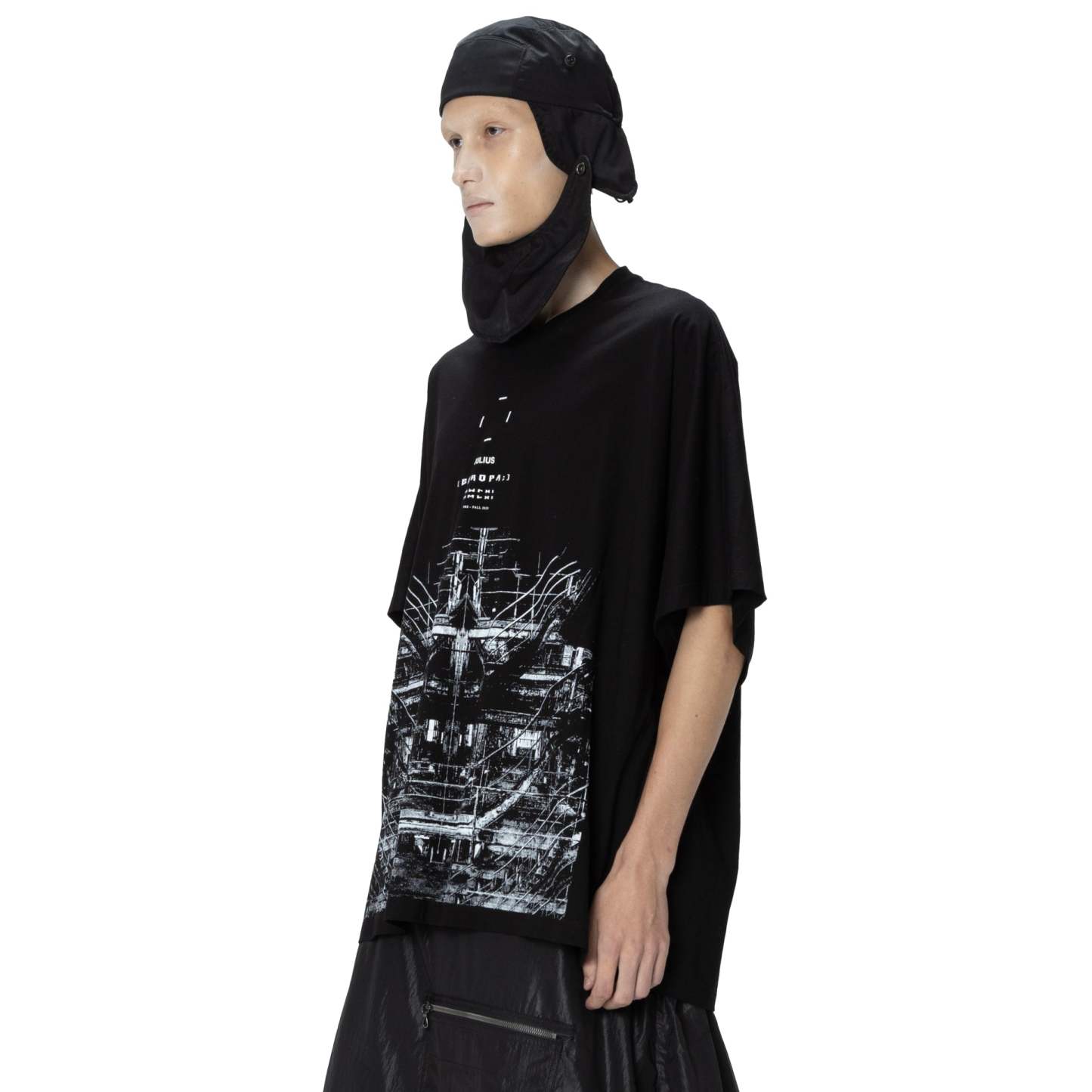 907CPM2 Black / Europa Graphic Oversized T-Shirt