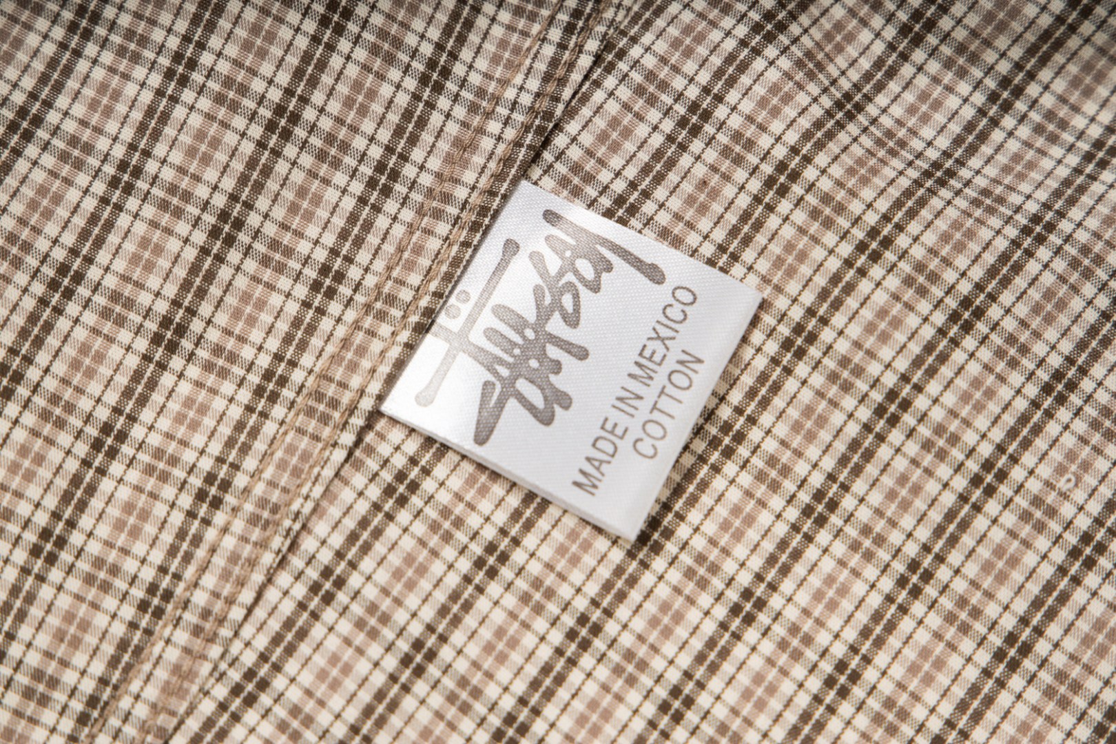 🔥款号6961# P75 （现货发售）斯图西 stussy x patta联名印花翻领格子宽松短袖衬衫 25夏季新款男女同款颜色：杏色码数：s m l xl
