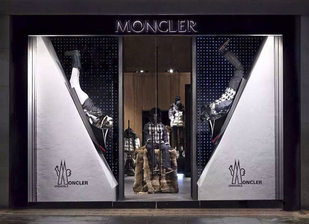【MONCLER】モンクレール スウェットシャツ 男女兼用、ご好評に付き再入荷！