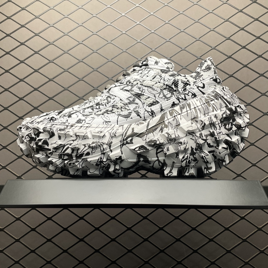 Balenciaga Bouncer Extreme Graffiti Sneaker(685613W2RG19010)