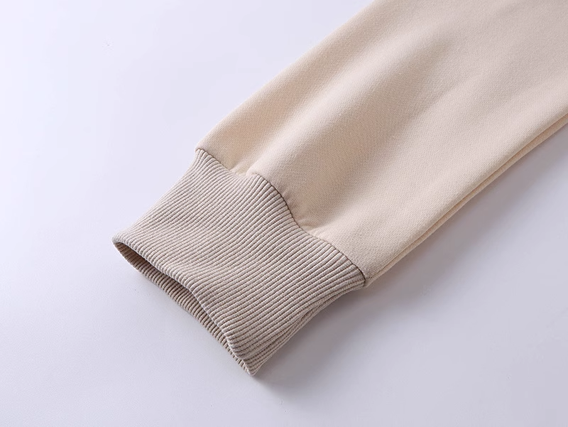 Diagonal Raised Fleece Goggle Sweatshirt カラー: Apricot