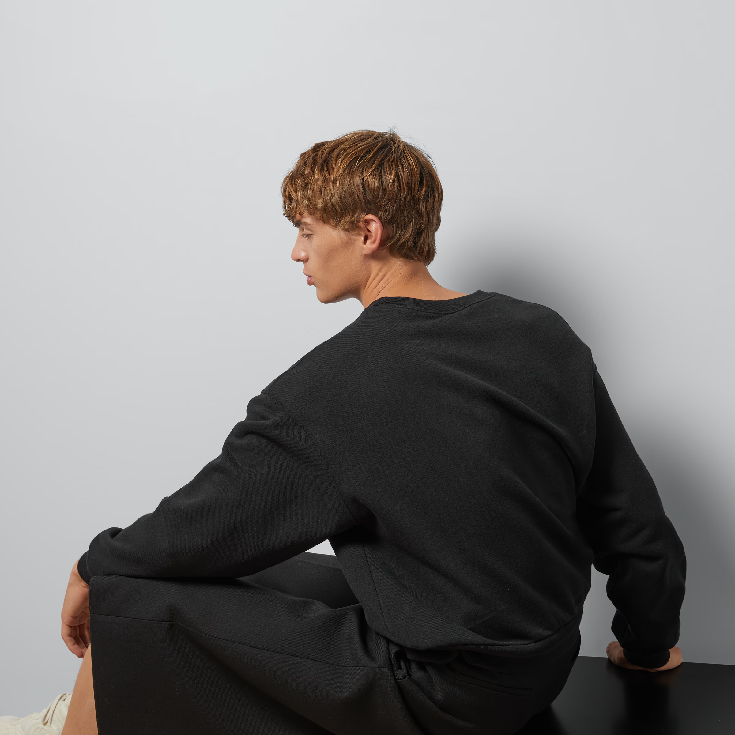 エンブロイダリー入り コットンジャージー スウェットシャツ