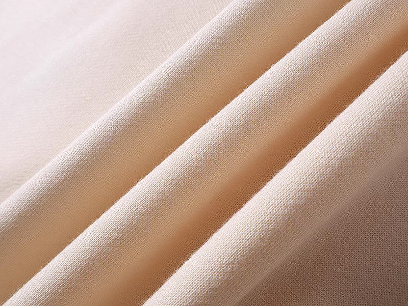 Diagonal Raised Fleece Goggle Sweatshirt カラー: Apricot