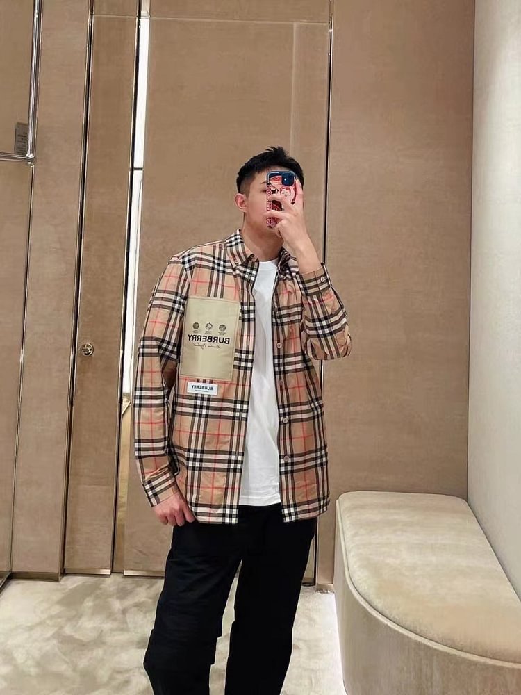 【BURBERRY】（バーバリー）長袖シャツ、ご好評に付き再入荷！