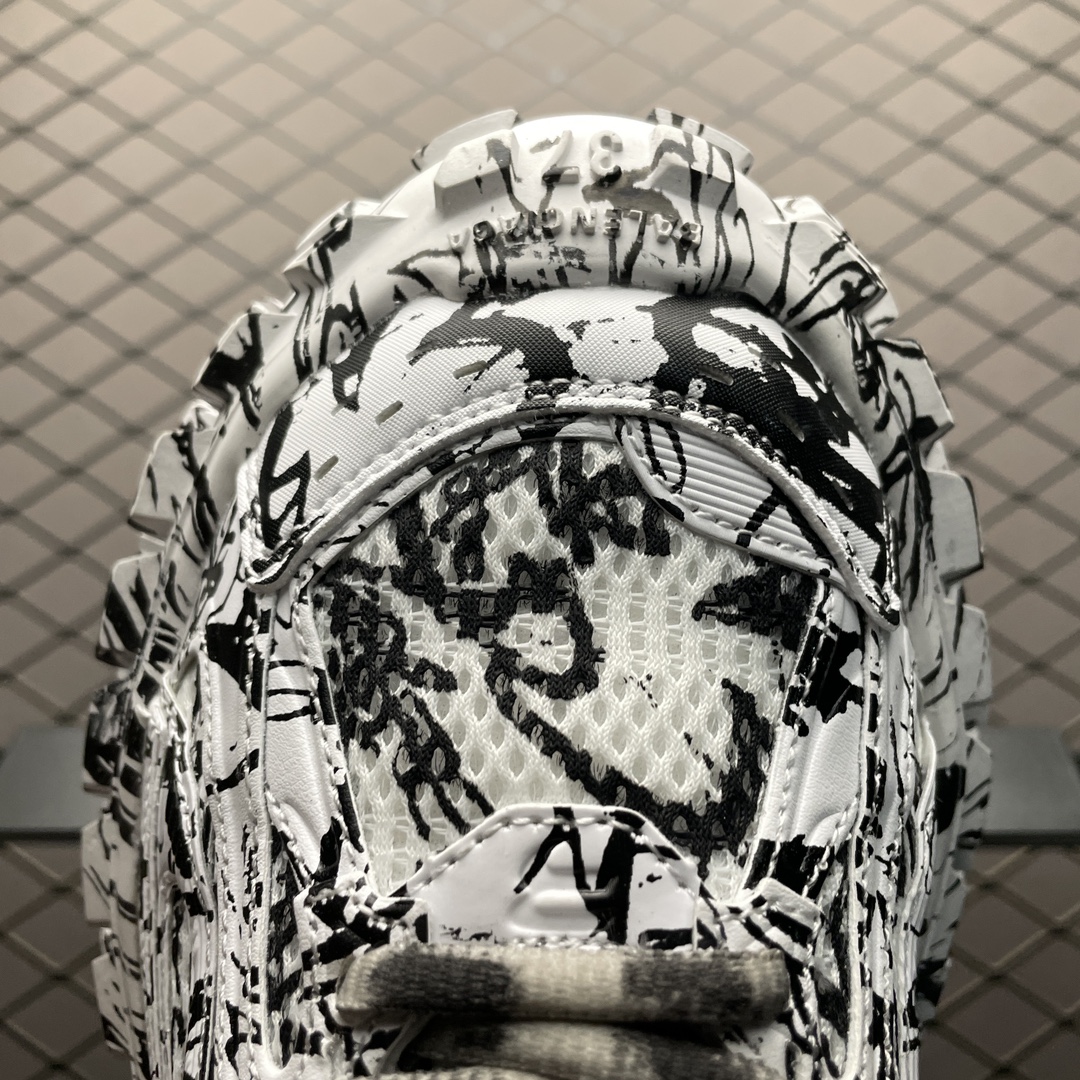 Balenciaga Bouncer Extreme Graffiti Sneaker(685613W2RG19010)