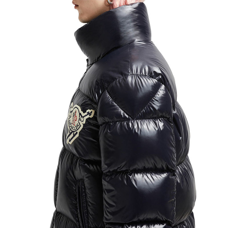 今人気！＊MONCLER＊ LESTEショートダウンジャケット