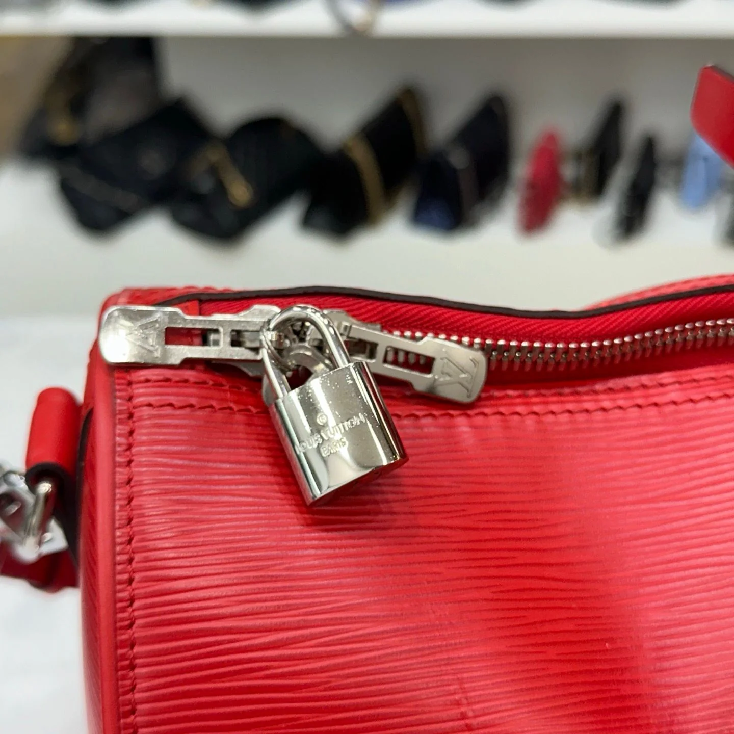 【期間限定割引価格】LV 旅行用バッグ LV シュプリーム キーポル 45 旅行用バッグ EPL ウォーター リップル 旅行用バッグ レッド