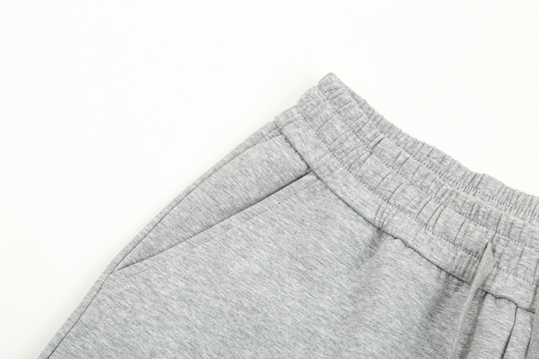 【MONCLER 公式旗艦店】モンクレール 好評に付き再入荷！