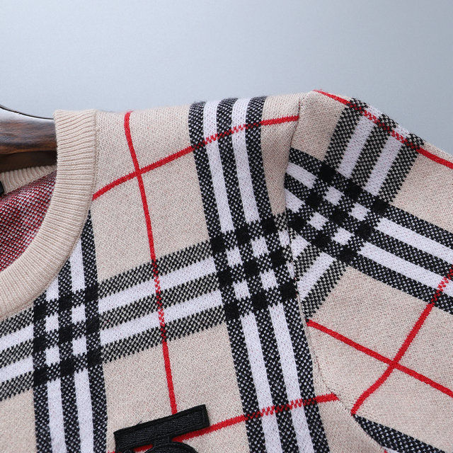 【Burberry公式 旗艦店】（バーバリー）セーターご好評に付き再入荷！！