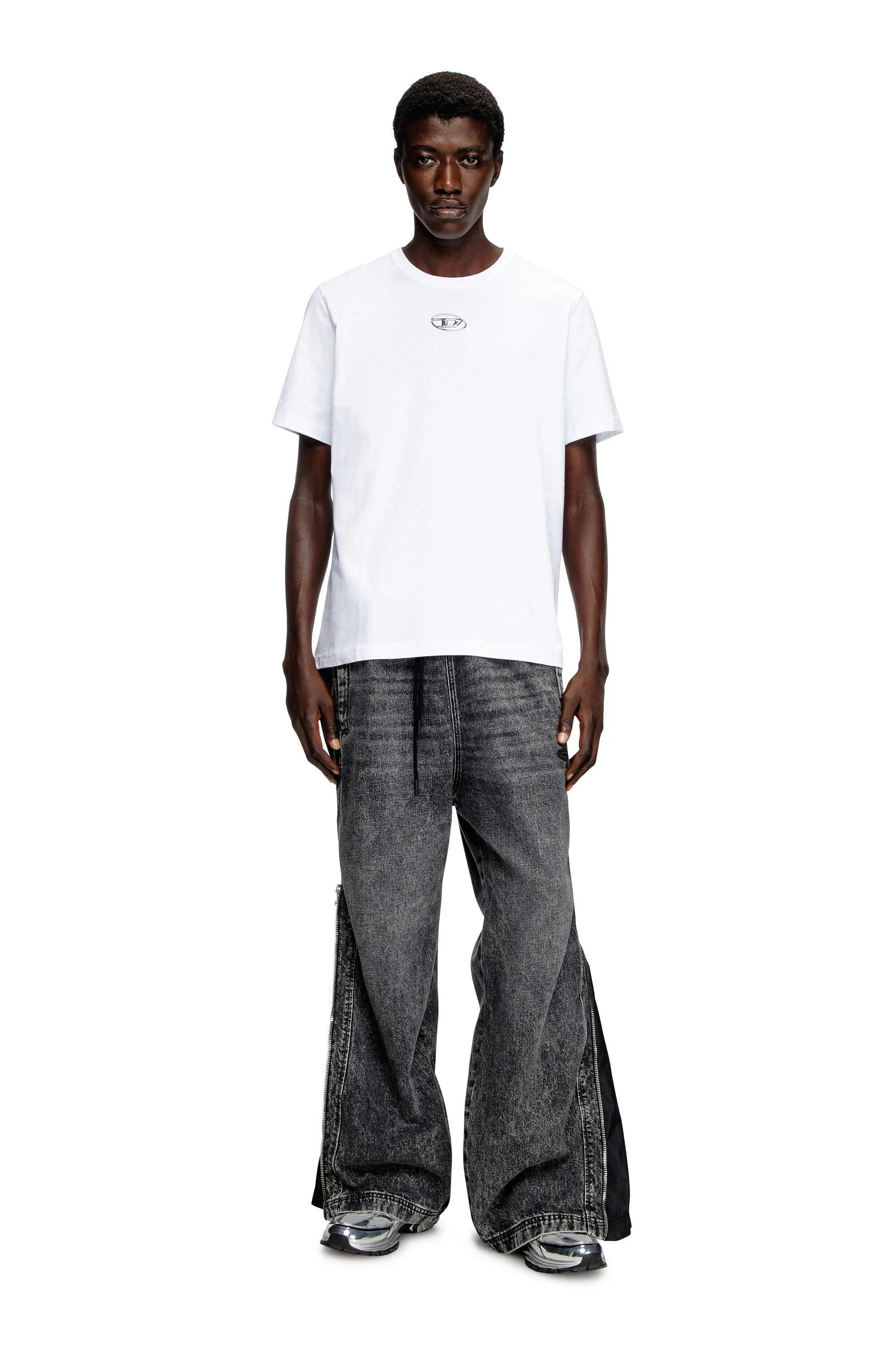 T-shirt with metallic Oval D