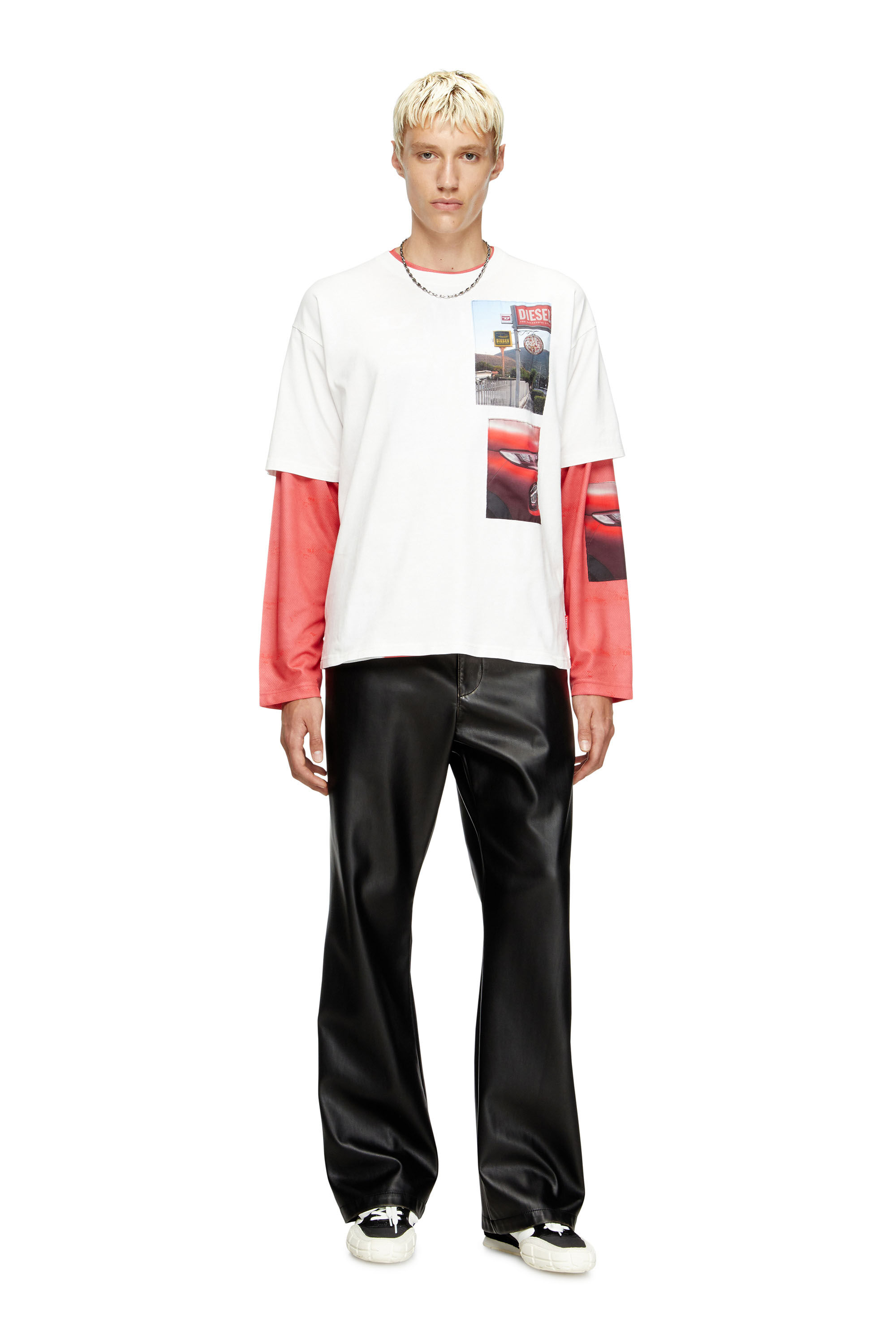 T-shirt with logo photo patches