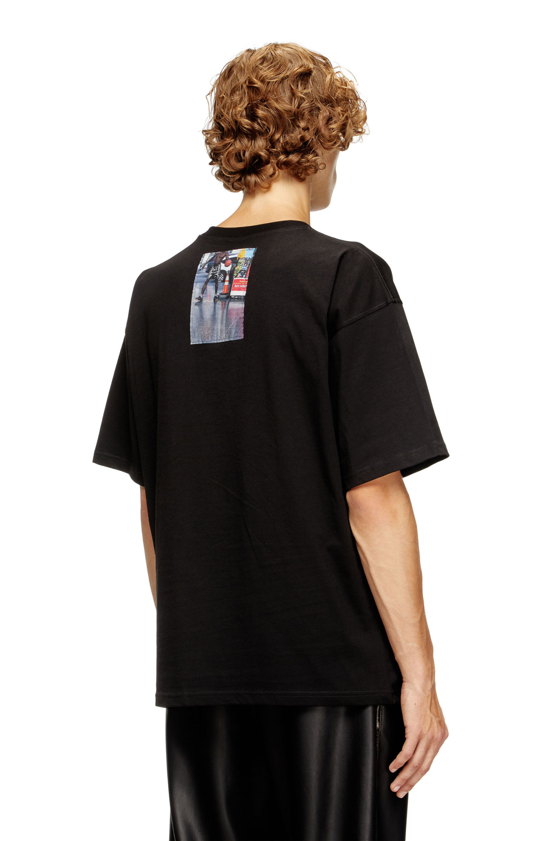 T-shirt with logo photo patches