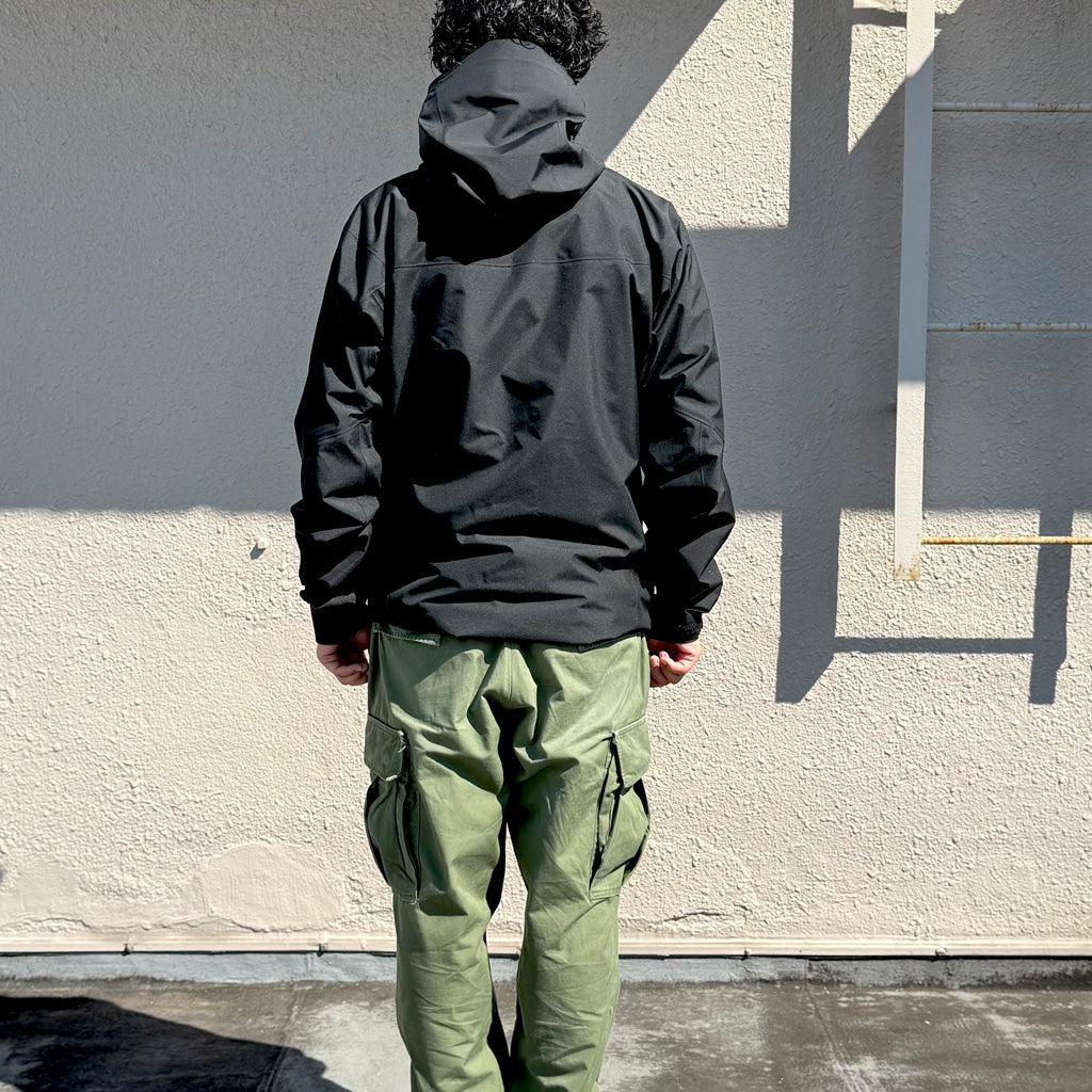 ARC'TERYX : Alpha SV Jacket (24K Black)