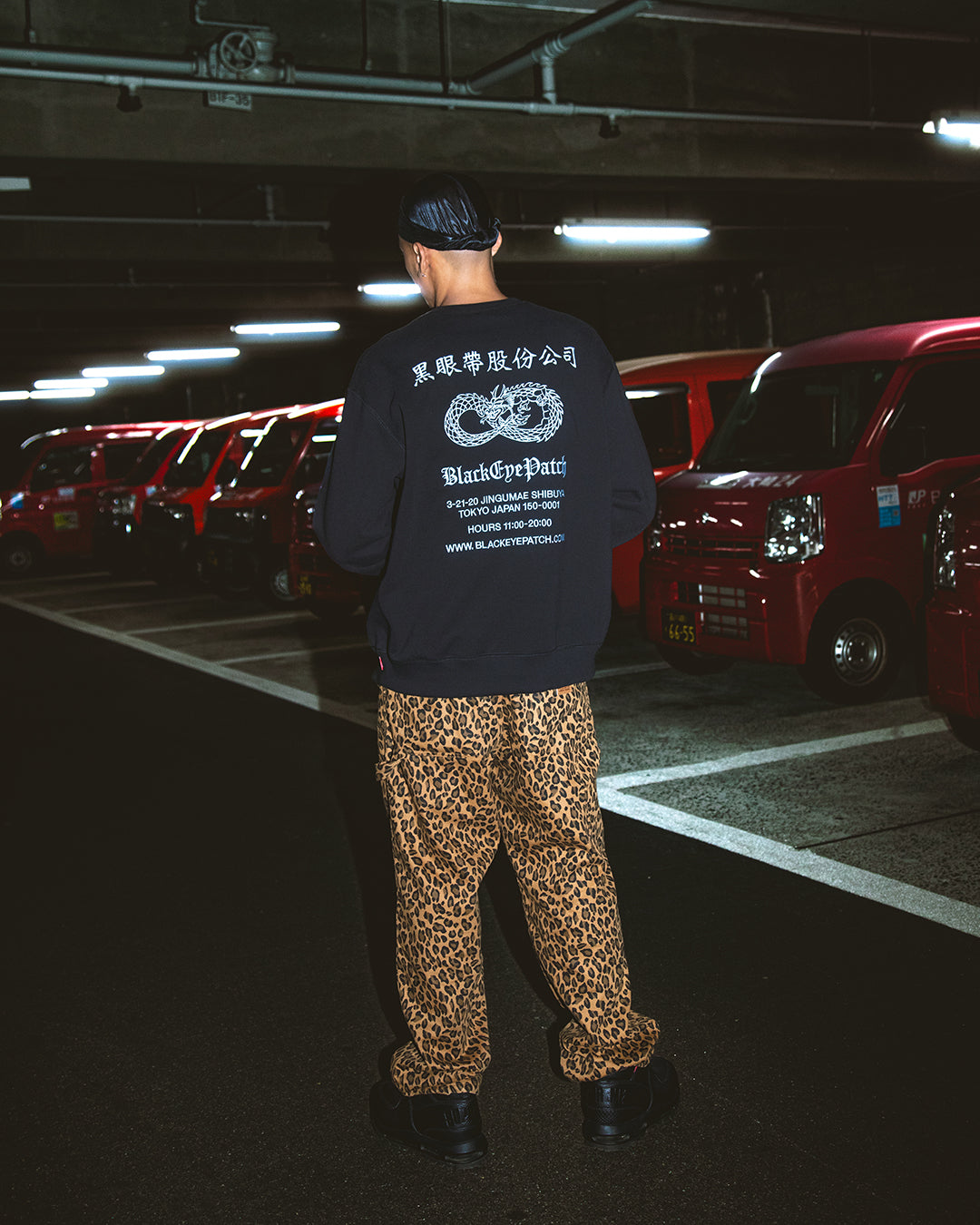 Chinatown Store Crew Sweatshirt, Black