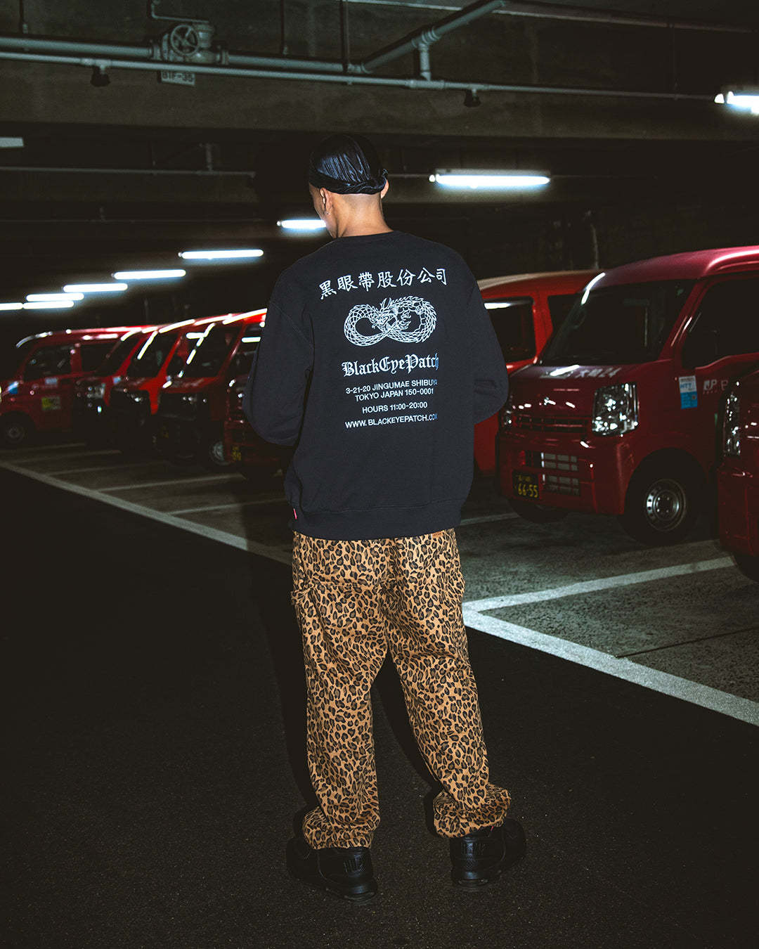 Chinatown Store Crew Sweatshirt, Black