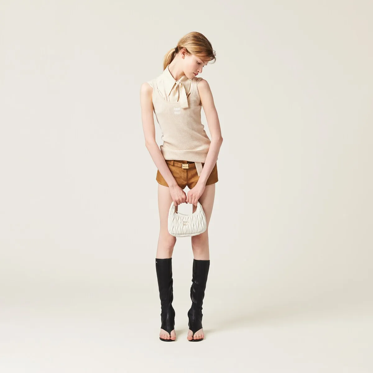 【MIU MIU】ハンドバッグ ショルダーバッグ ワンダー マトラッセ ホーボーバッグ ミニバッグ レディース