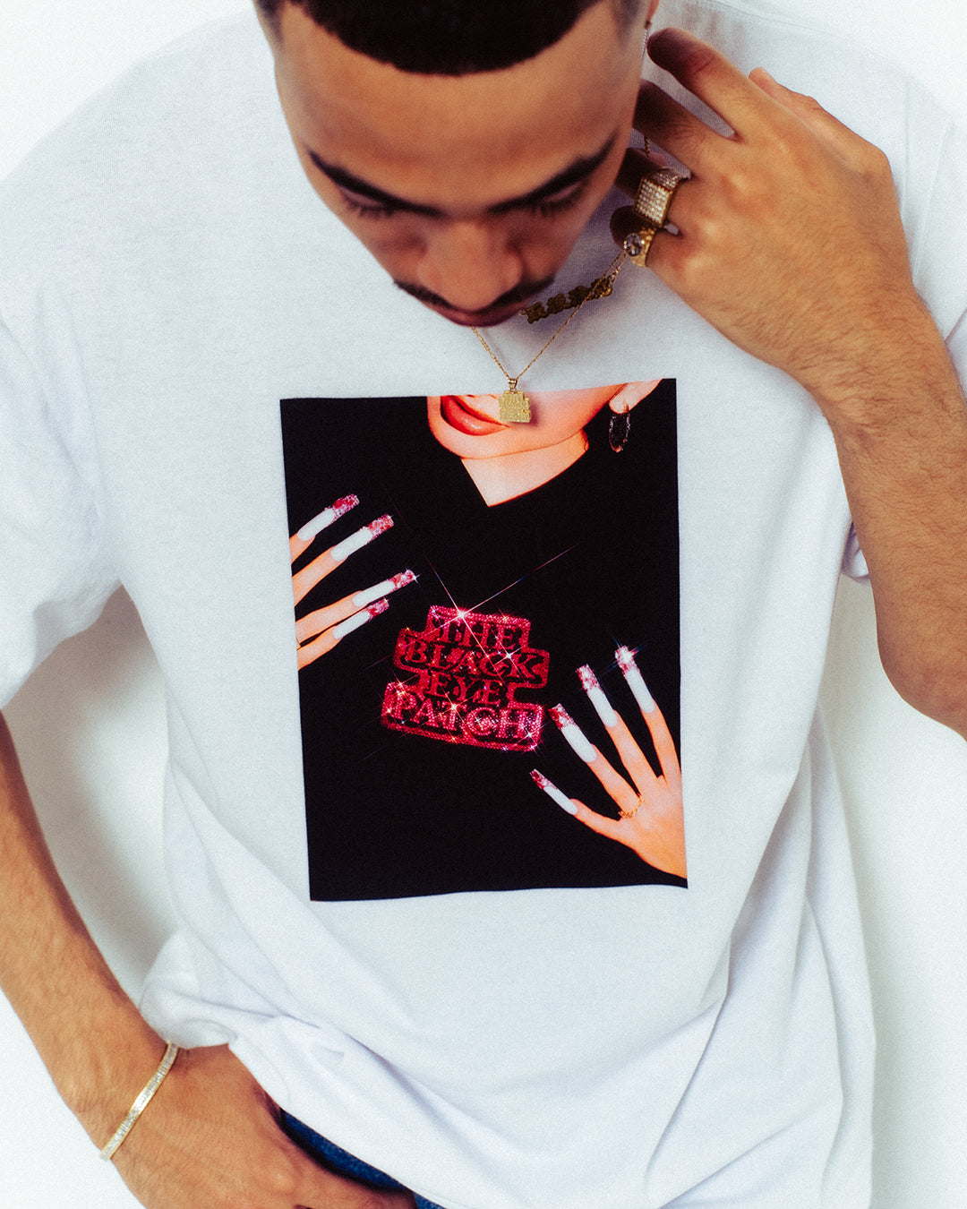 FRONT ROW GEM PHOTO TEE BLACK