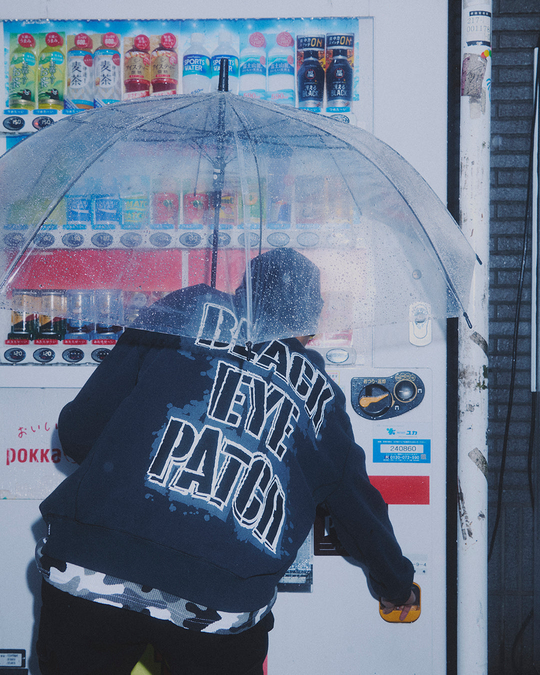 GRUNGY STENCIL LOGO CREW SWEAT BLACK