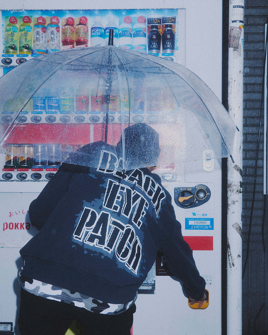 GRUNGY STENCIL LOGO CREW SWEAT BLACK