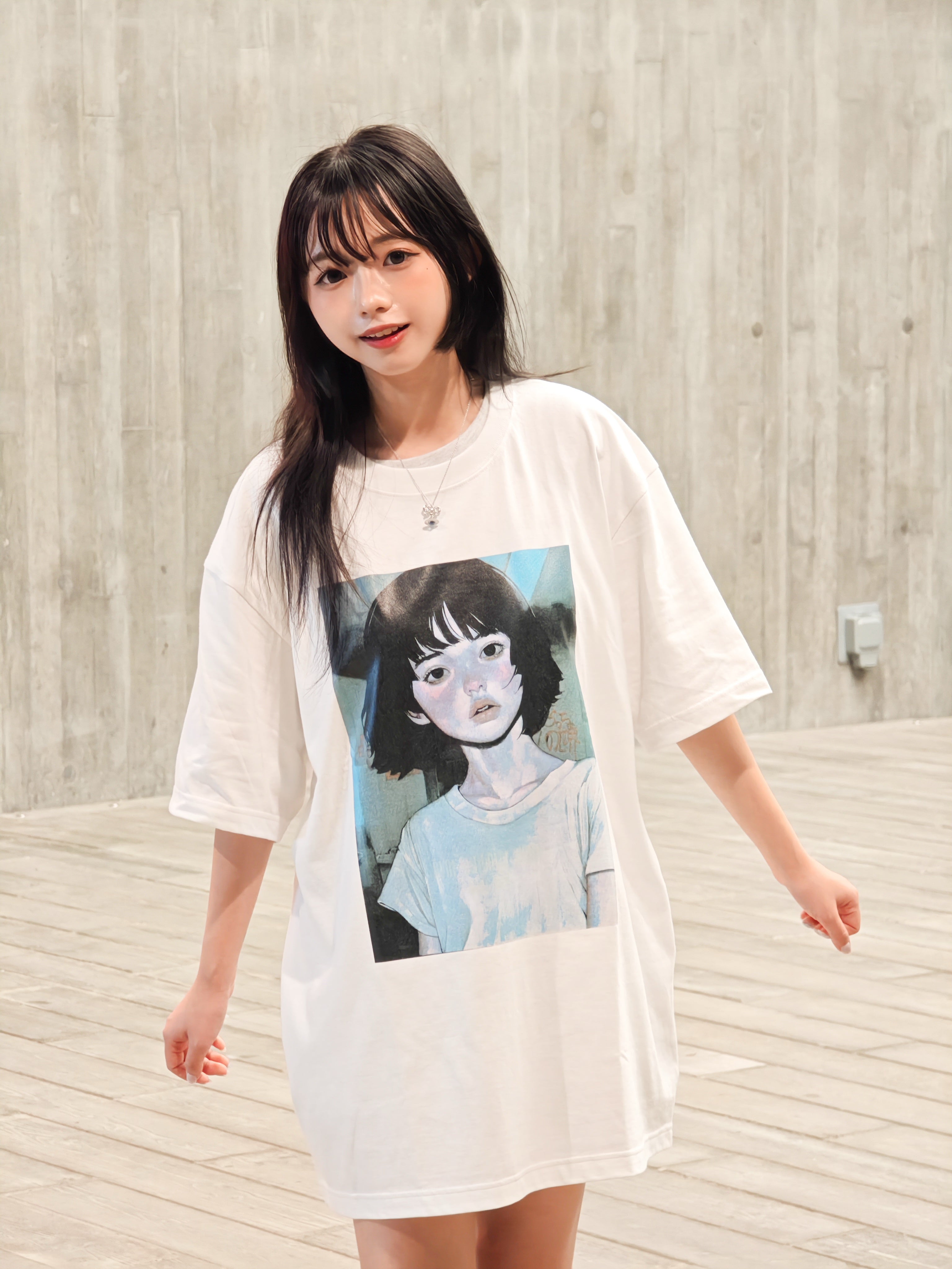 Over print 世界 Tee