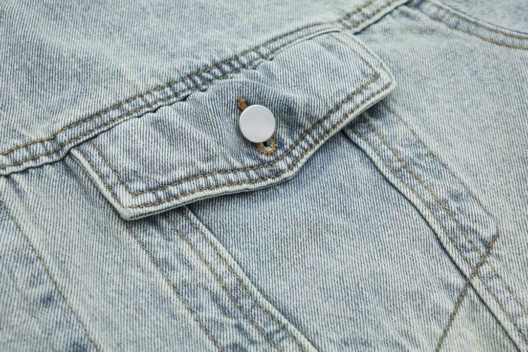 ストーンアイランド公式旗艦店：ヘビーデューティーデニムワークジャケット（ユニセックス）