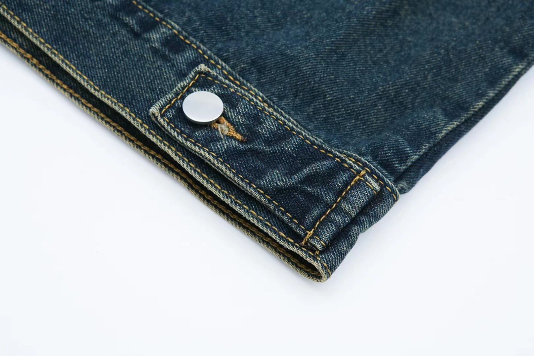 ストーンアイランド公式旗艦店：ヘビーデューティーデニムワークジャケット（ユニセックス）