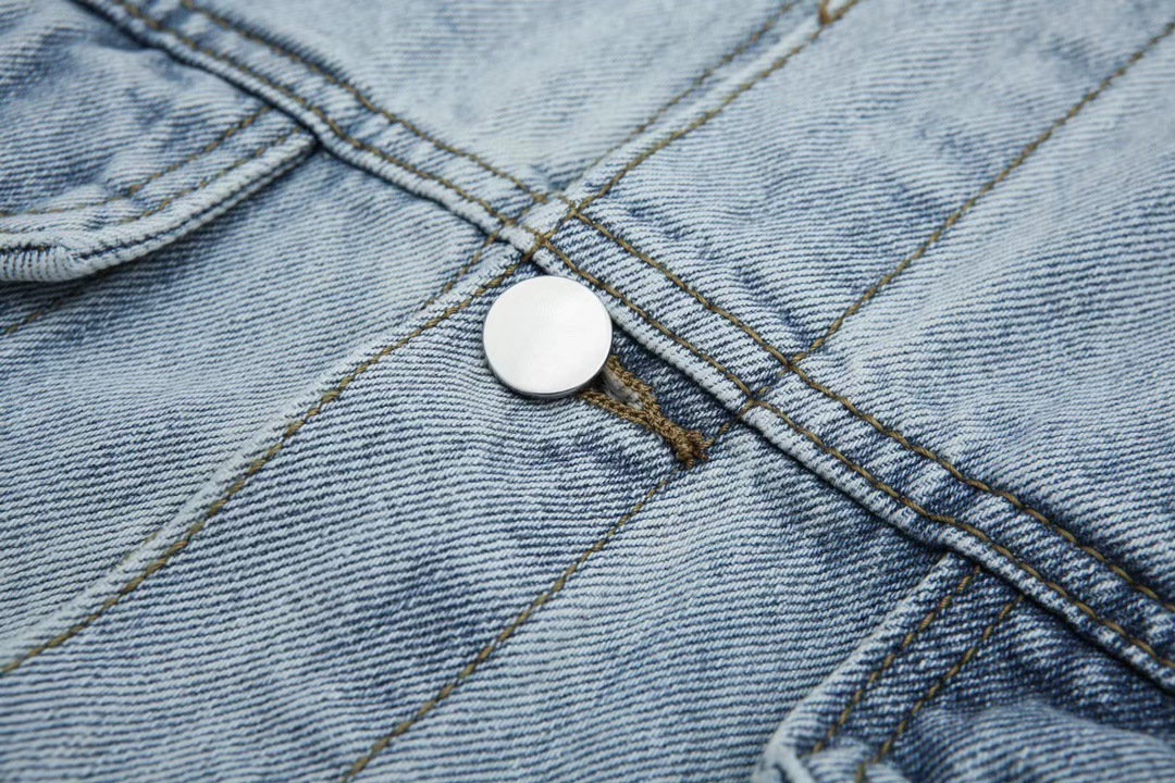 ストーンアイランド公式旗艦店：ヘビーデューティーデニムワークジャケット（ユニセックス）