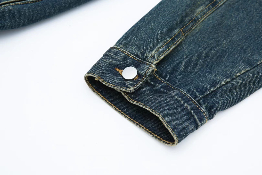 ストーンアイランド公式旗艦店：ヘビーデューティーデニムワークジャケット（ユニセックス）