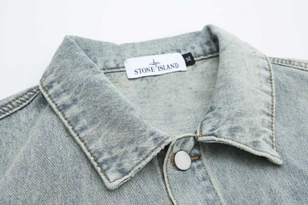 ストーンアイランド公式旗艦店：ヘビーデューティーデニムワークジャケット（ユニセックス）