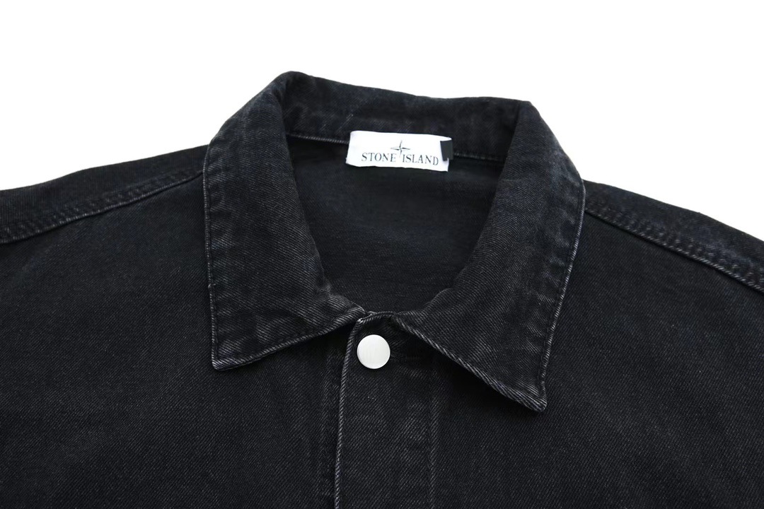ストーンアイランド公式旗艦店：ヘビーデューティーデニムワークジャケット（ユニセックス）