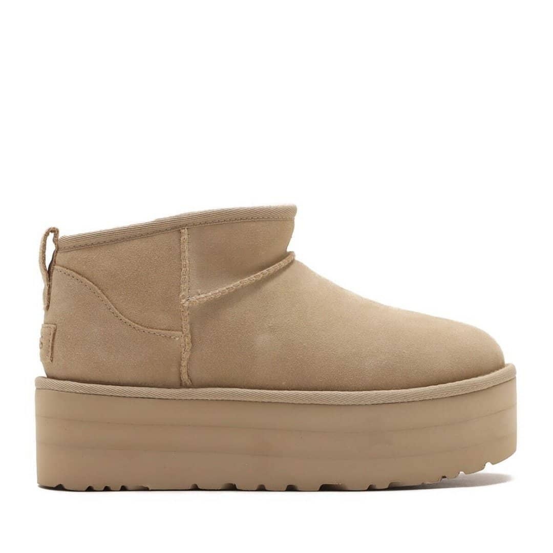 2024年11月発売予定！🔥人気の厚底が進化！【UGG】秋冬に大活躍！💓安斉星来が魅了する、渡辺直美同項のCLASSIC ULTRA MINI PLATFORM🔥今絶対買うべき！